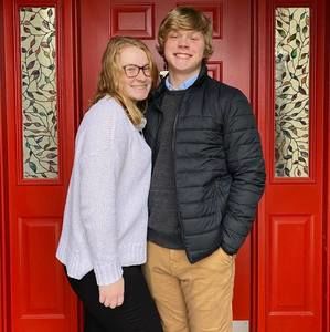 Meet your Posher, Avery